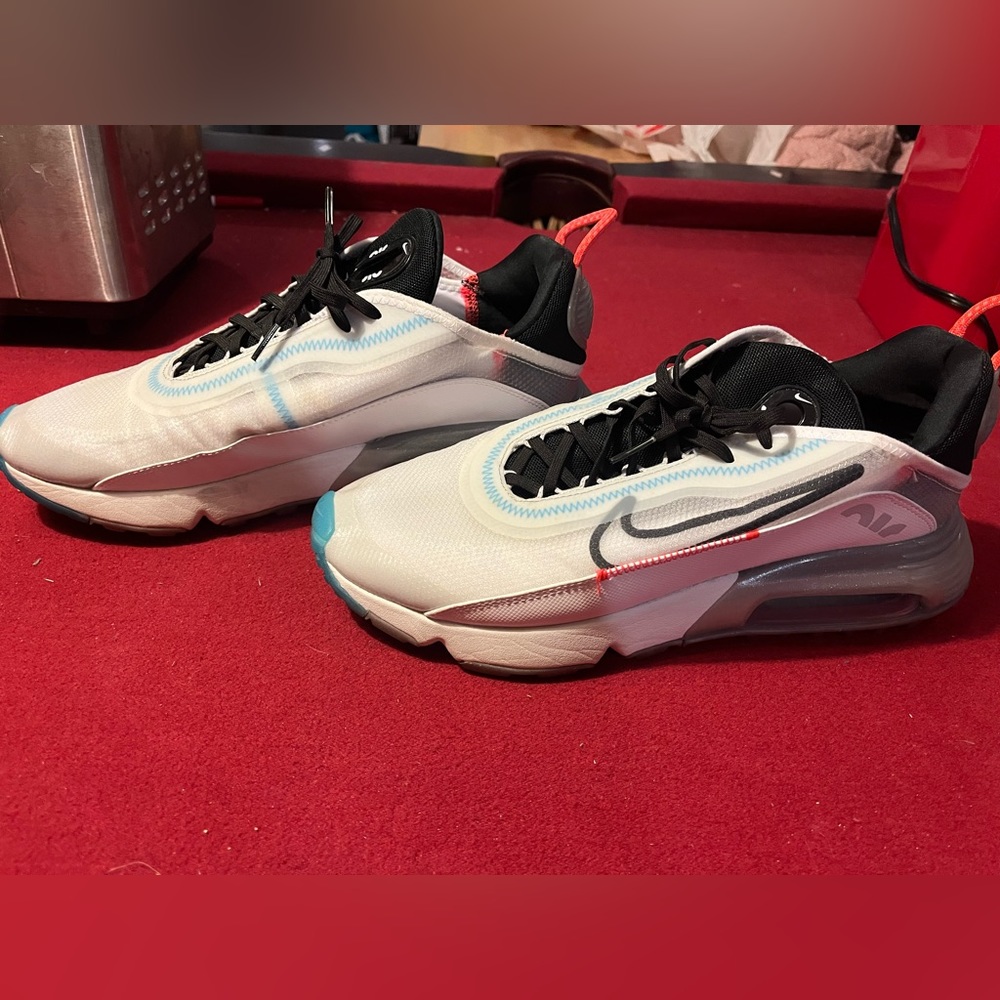 Men’s Nike Air Max 2090s